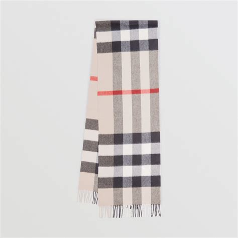 burberry scarf women price.